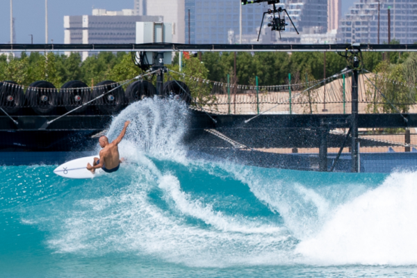 Surf Abu Dhabi - Wave Pool